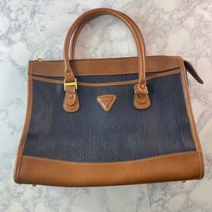 Guess vintage purse leather satchel, shoulder bag, cross body leather bag.